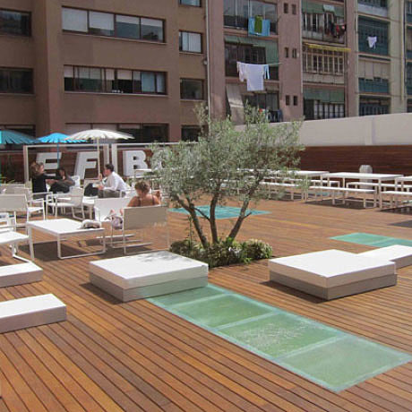ILSU_Photo_BAR_desktop_9.jpg
