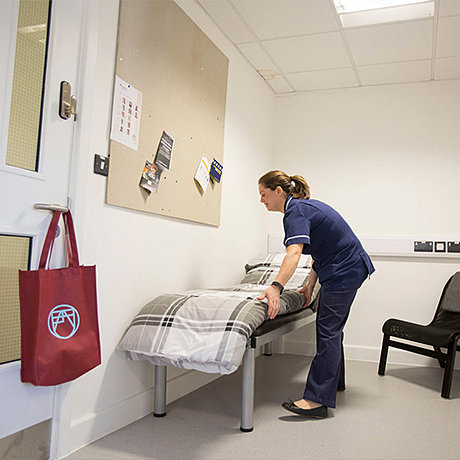 5EFAcademy-Torbay-nurse-room.jpg